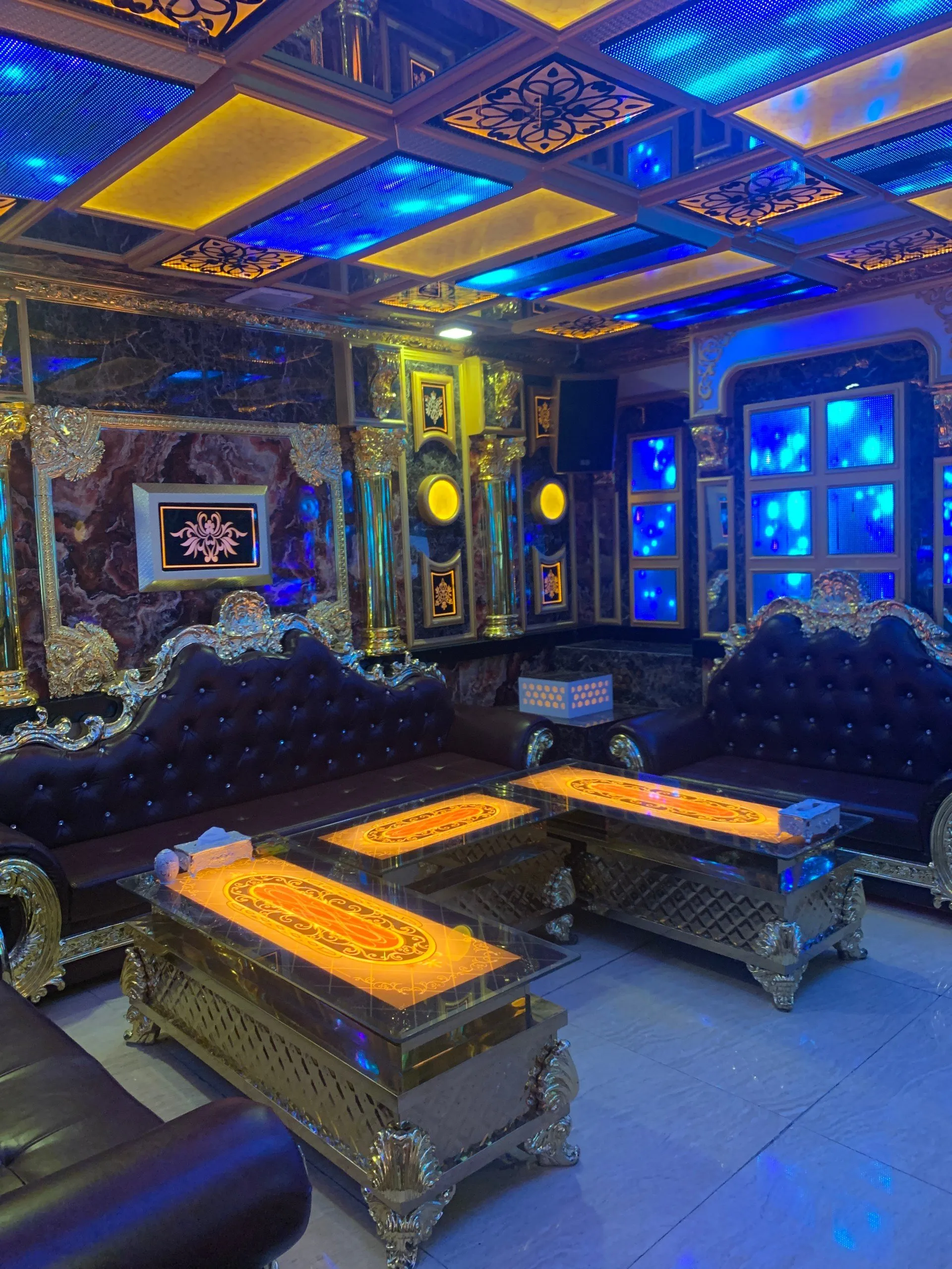 다낭 뉴민 가라오케 DA NANG NHU MINH KARAOKE 내부 룸
