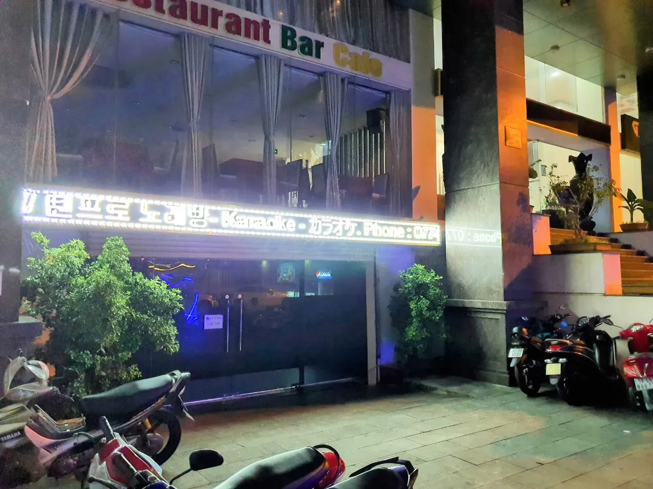 다낭 텐프로 가라오케 DA NANG TENPRO KARAOKE 간판